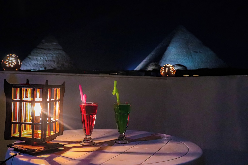 Sunrise Pyramids Inn