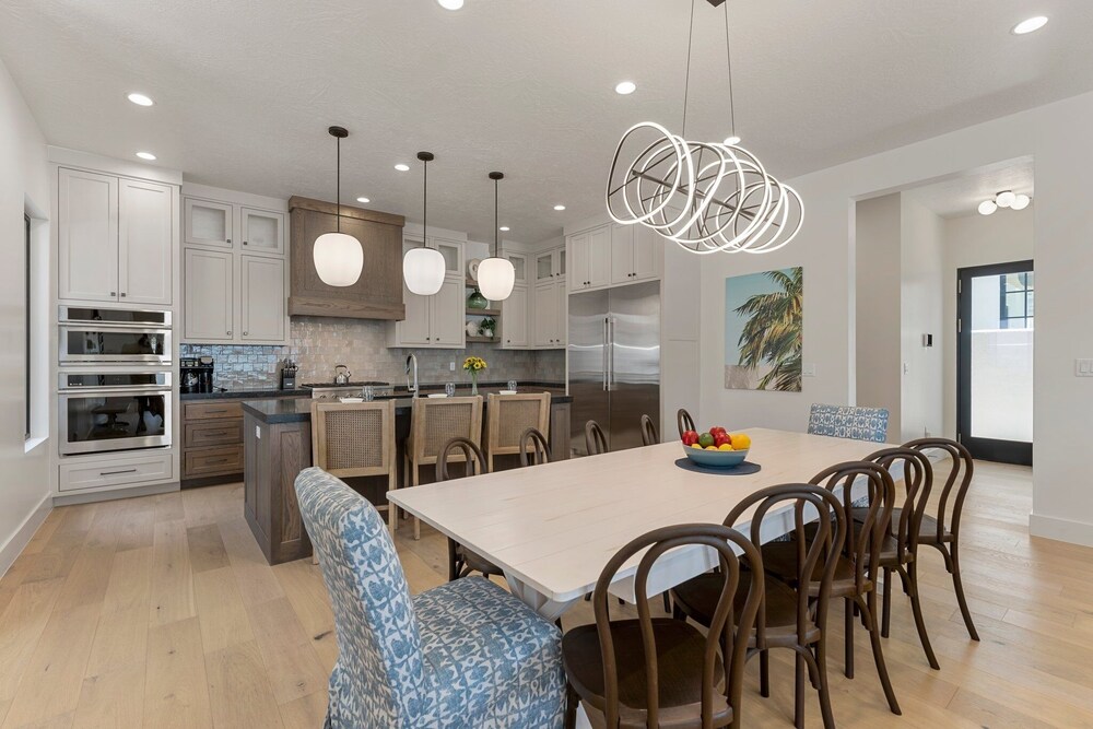 Lula Cove 7 Bedroom Home