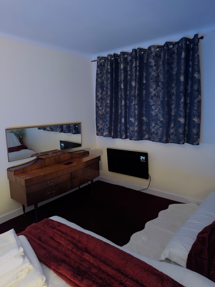 Elegant Escape in North Shields - Spacious 3 Bedroom House