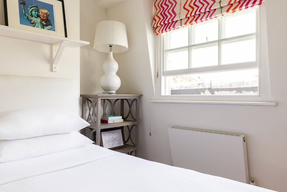 Clarendon Street by Onefinestay