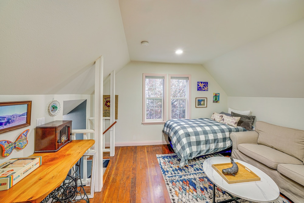 13 Mi to Skiing: Downtown Wallace Home w/ Deck
