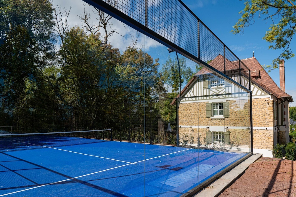 Villa des Reves Luxury in Villers Pool Jacuzzi Padel Court Close to Deauville