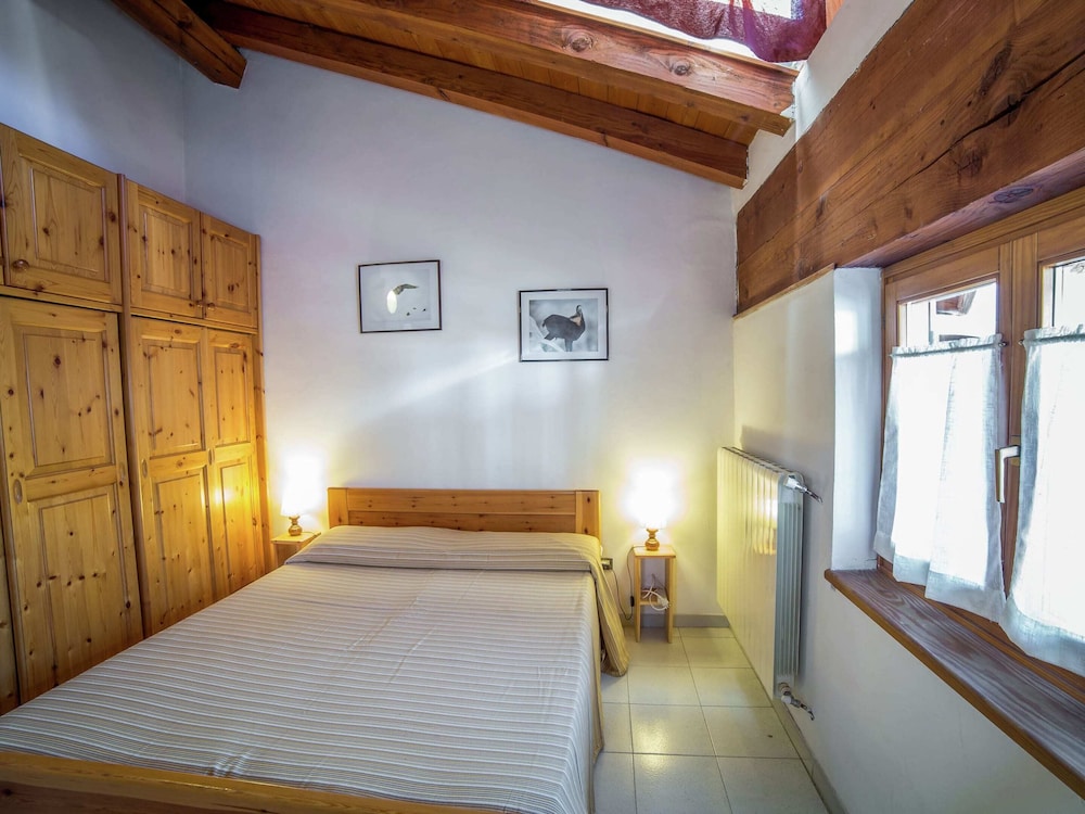 Apartment in Antey-saint-andre Near Ski Lifts view 2