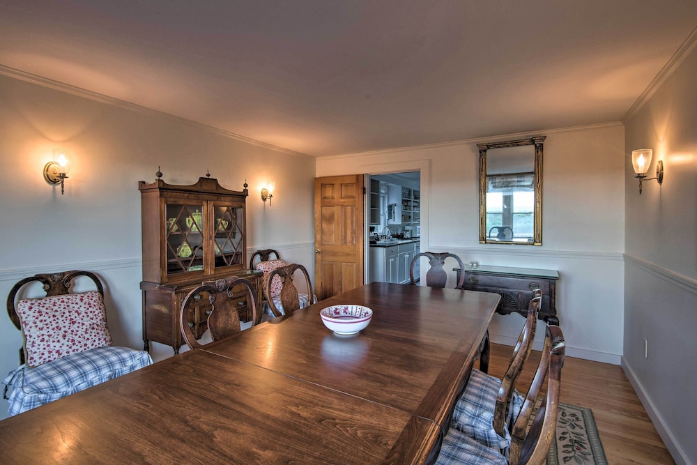 Expansive Beachfront Retreat w/ Outdoor Shower - Property Image 23