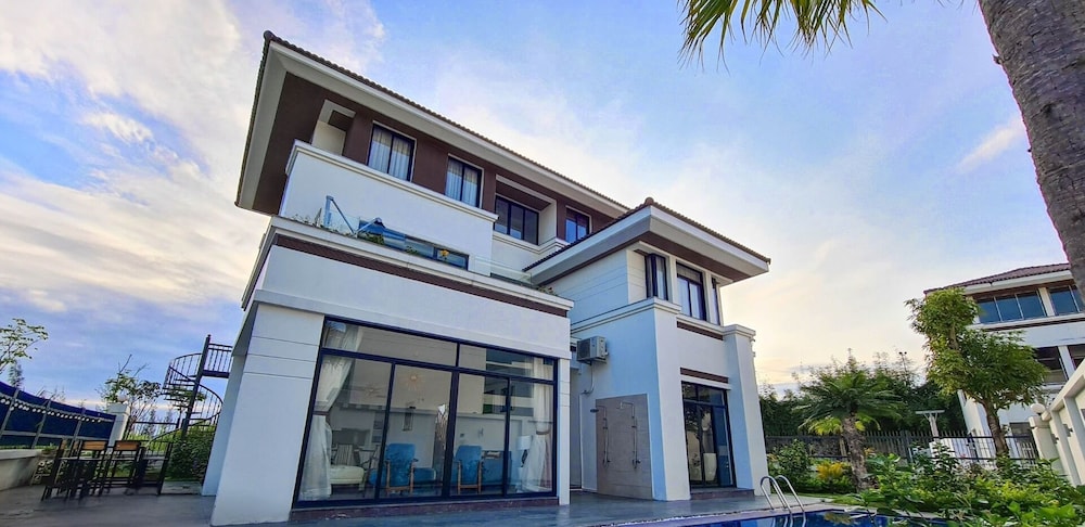 Phoenix Villas FLC Ha Long