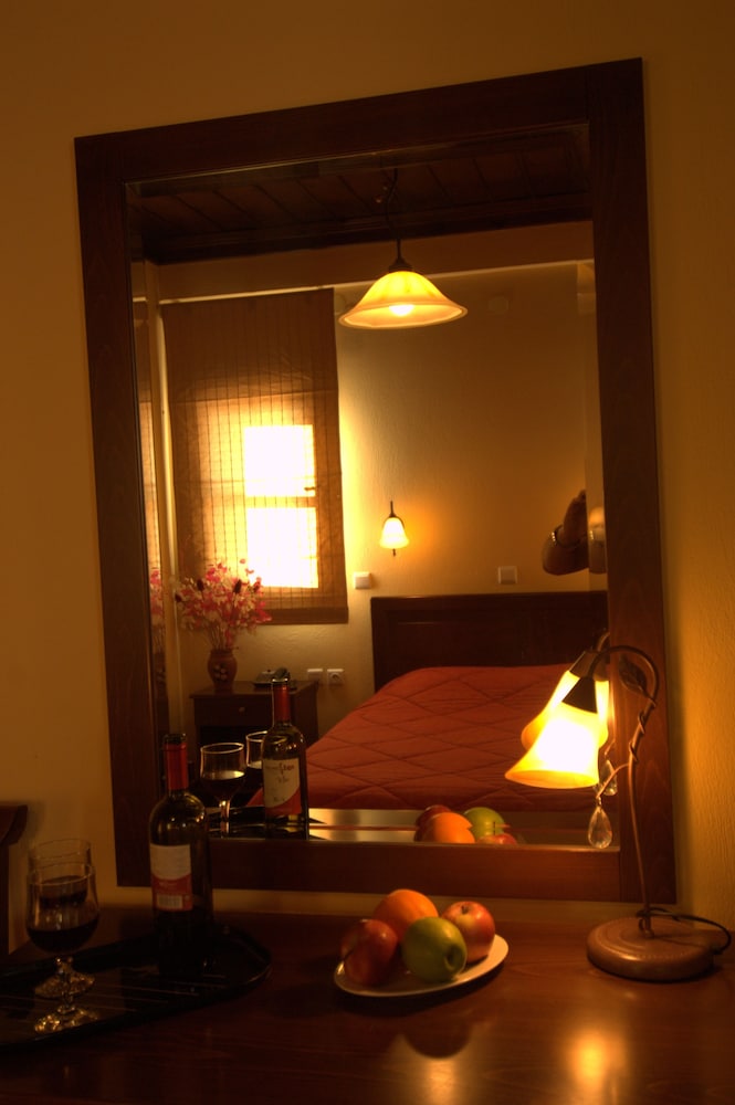 Kroupi Hotel