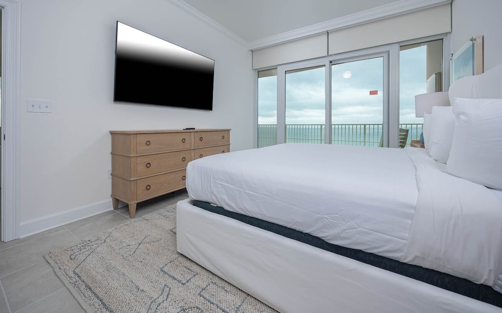 Phoenix Gulf Towers 2308 4 Bedroom Condo view 4