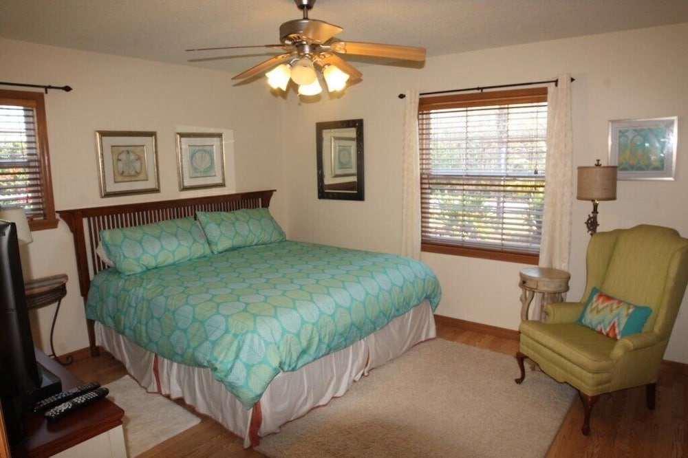 Blue Horizon 3 Bedroom Home by Redawning view 4