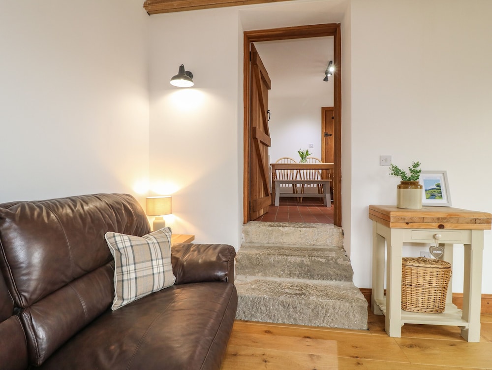 Postbox Cottage
