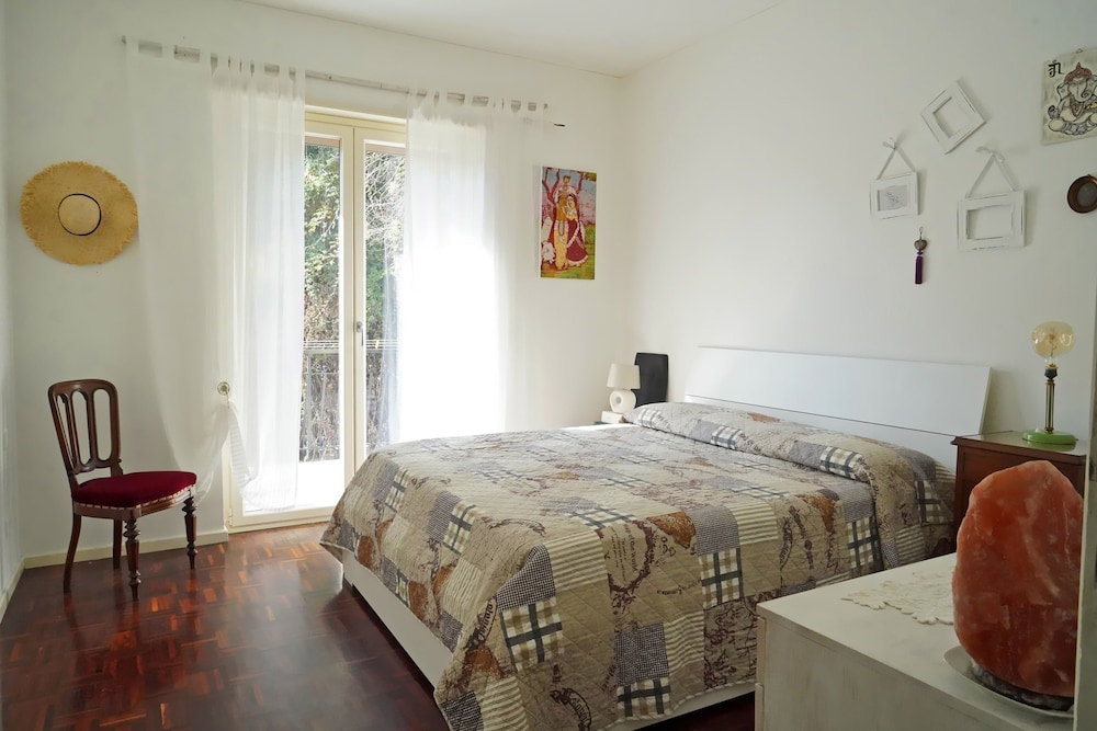 Balcony Flat Near the Center by Wonderful Italy