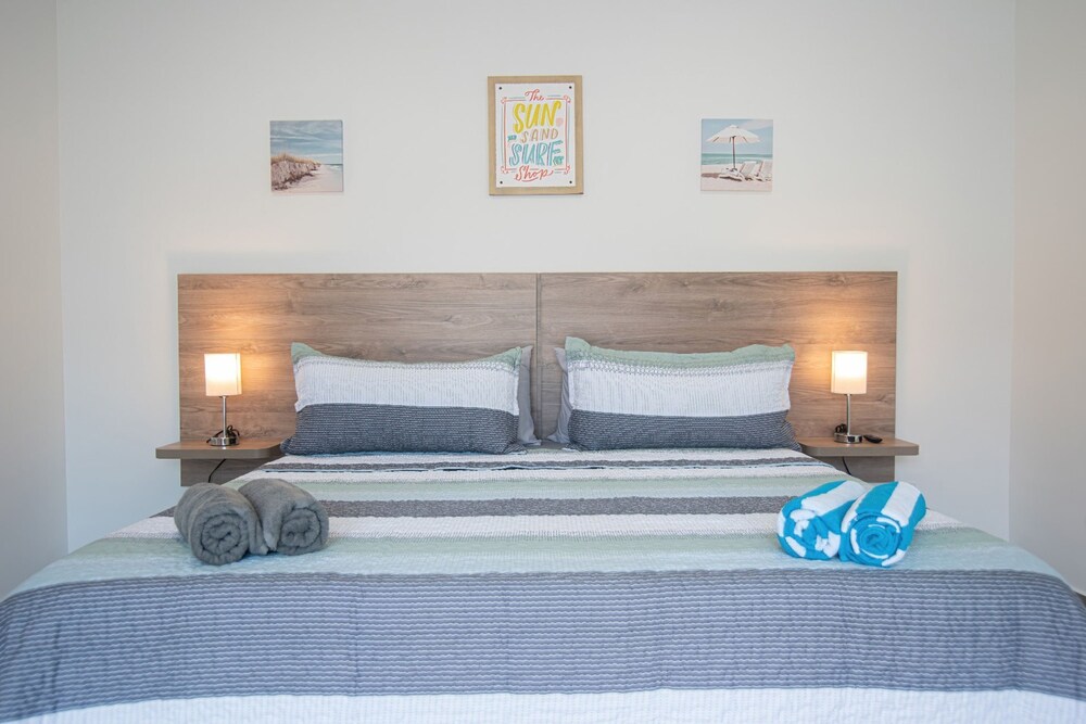 Breathtaking Prvt 4BR Pool Villa 5 Min to Beach