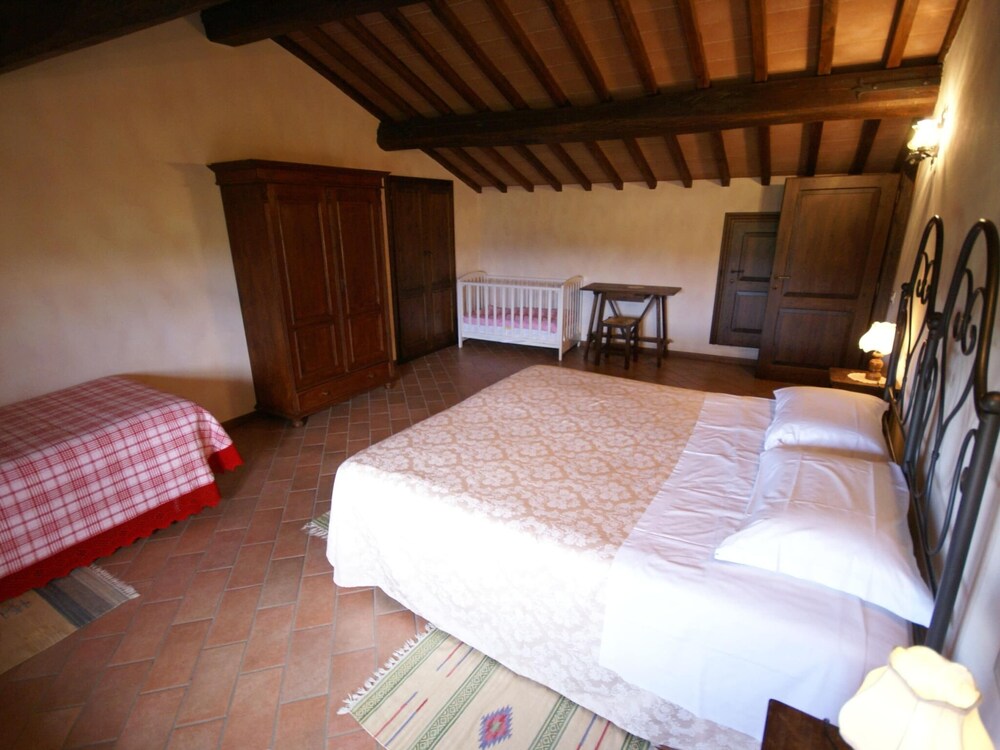 Nice Apartment With Pool and Beautiful Garden view 5