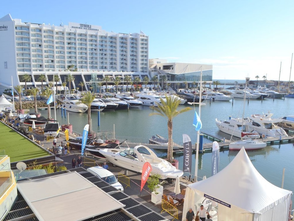 RH Aqua Marina Vilamoura Triplex view 4