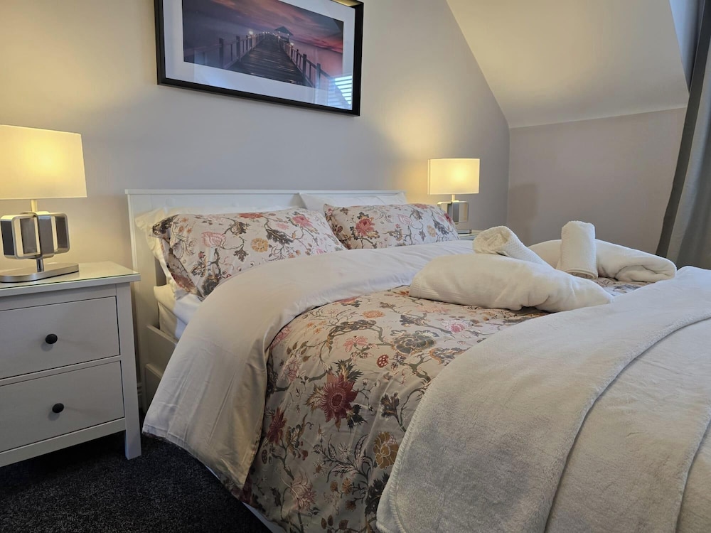 Dublin - 3 Bedroom Cosy Home - Sleeps Max 7