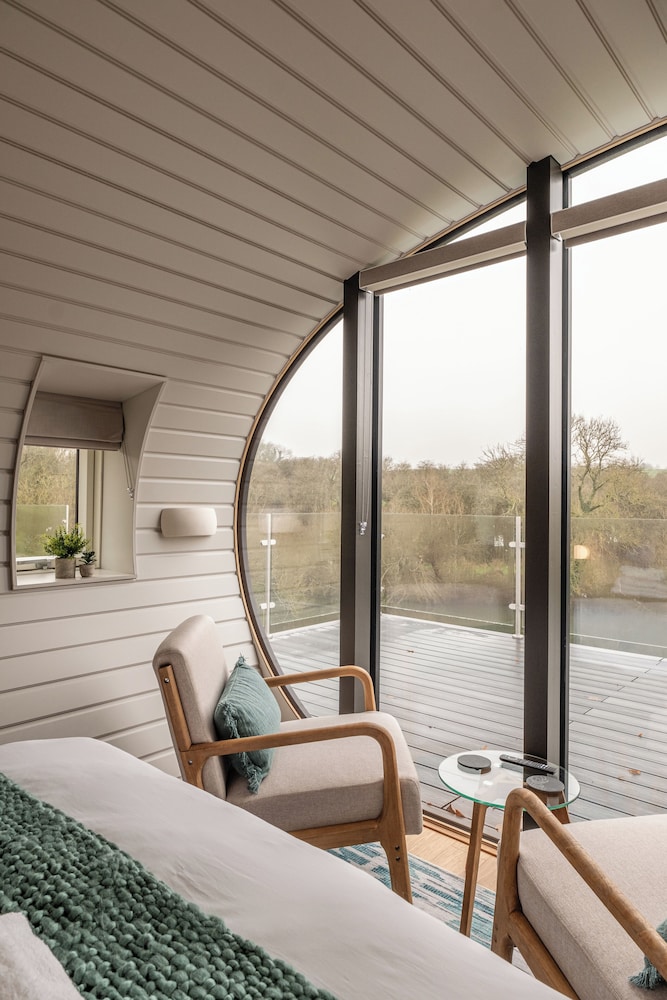 Stunning EcoRetreat Pods in Old Chalford