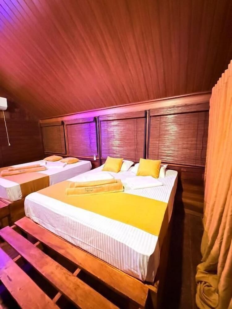 Kolla Watersong Eco Cabana resort