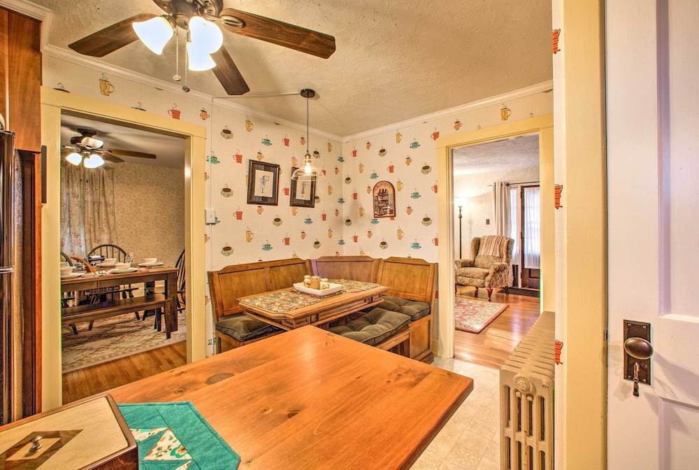 Whimsical Lancaster House w/ Porch Near Amish Farm view 3
