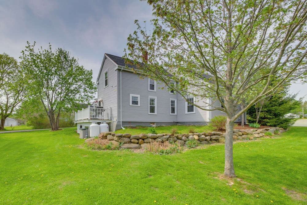 Rockland Home w/ Deck 5 Mins to Historic Downtown!, photo 3