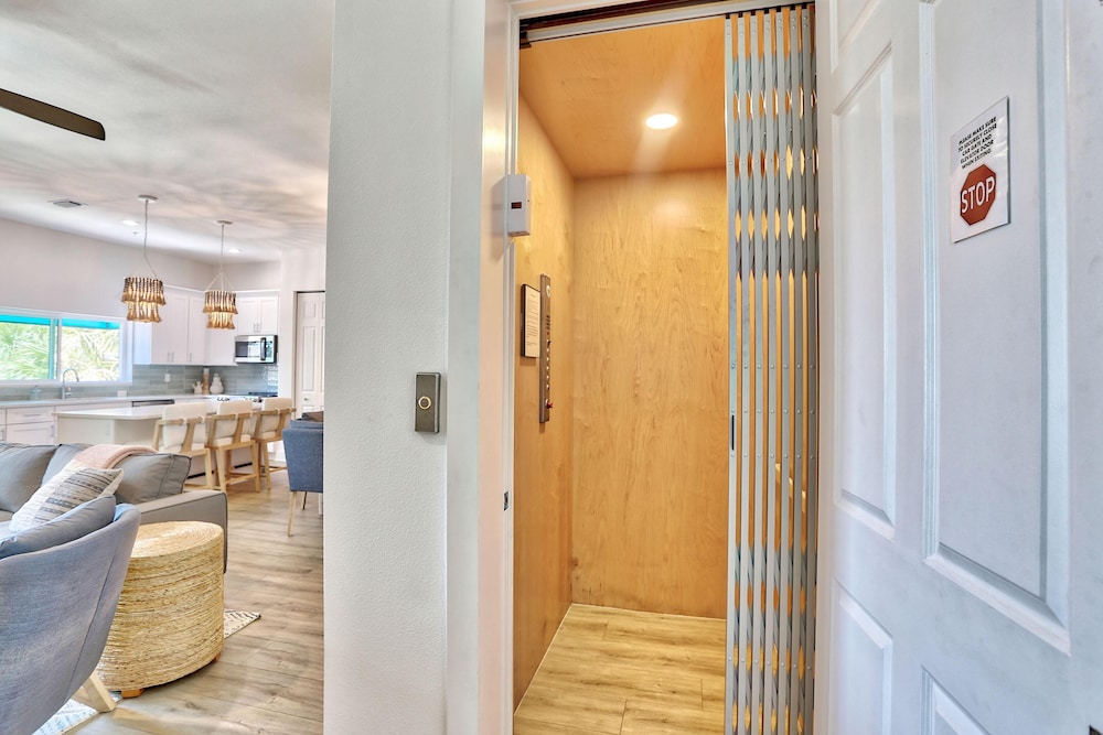 Azul Townhomes C1 - Sol Retreat