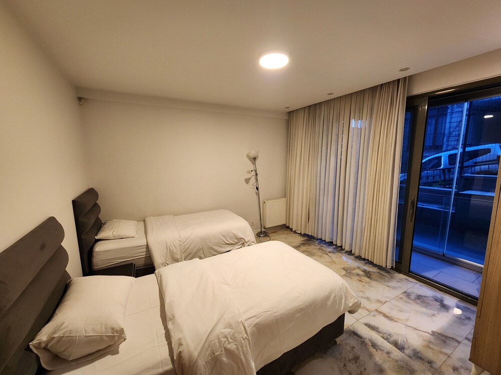 Perfect Residence Taksim with pool