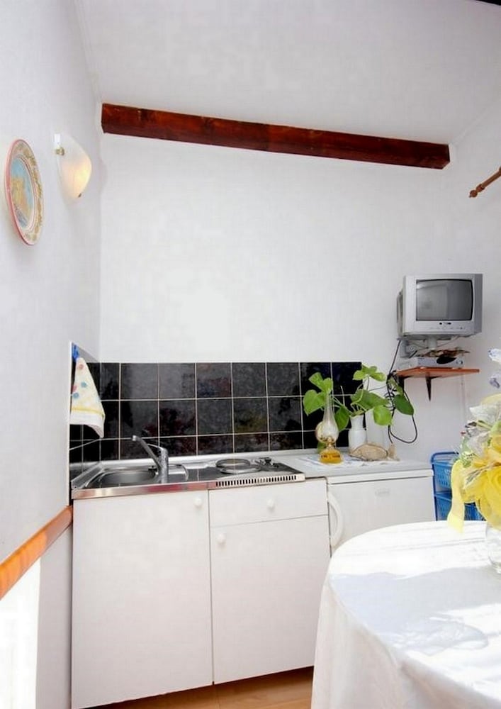 Villa Ro-Ela