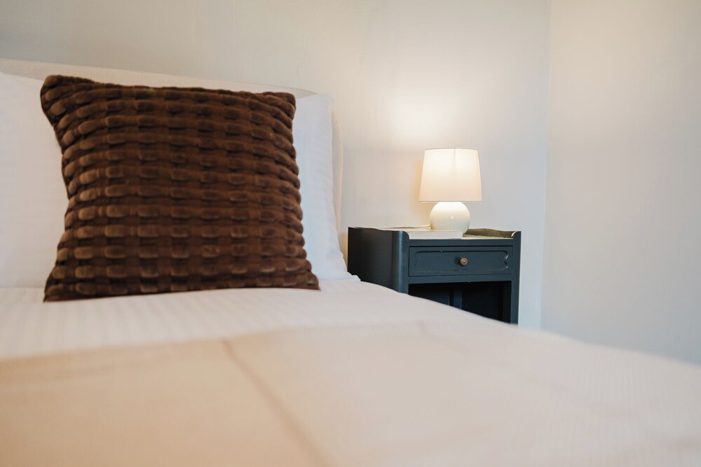 Mulberry Cottage 5BD in Wiltshire