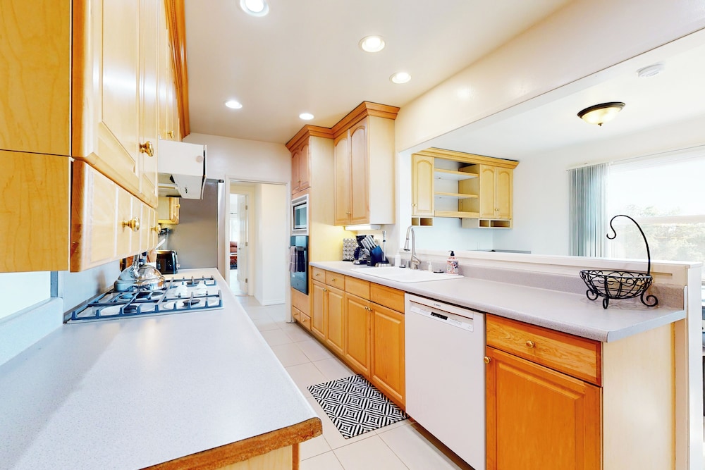 Two Dog-friendly Home, Close to Wine Country