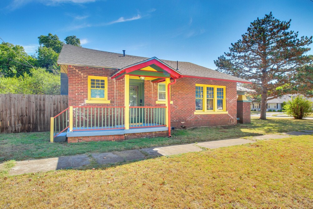 Walk to Town & 3 Mi to Fort Sill: Home in Lawton!