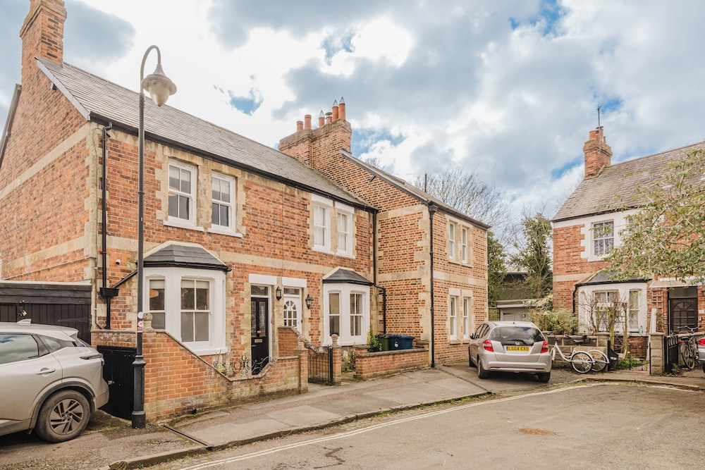 Stunning 3 Bedroom Oxford Retreat