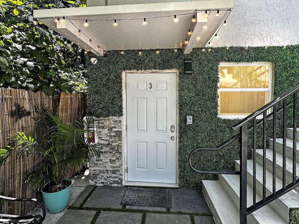 Vacay Spot Wynwood Deco 2 Kitchens BBQ Patio Vibes