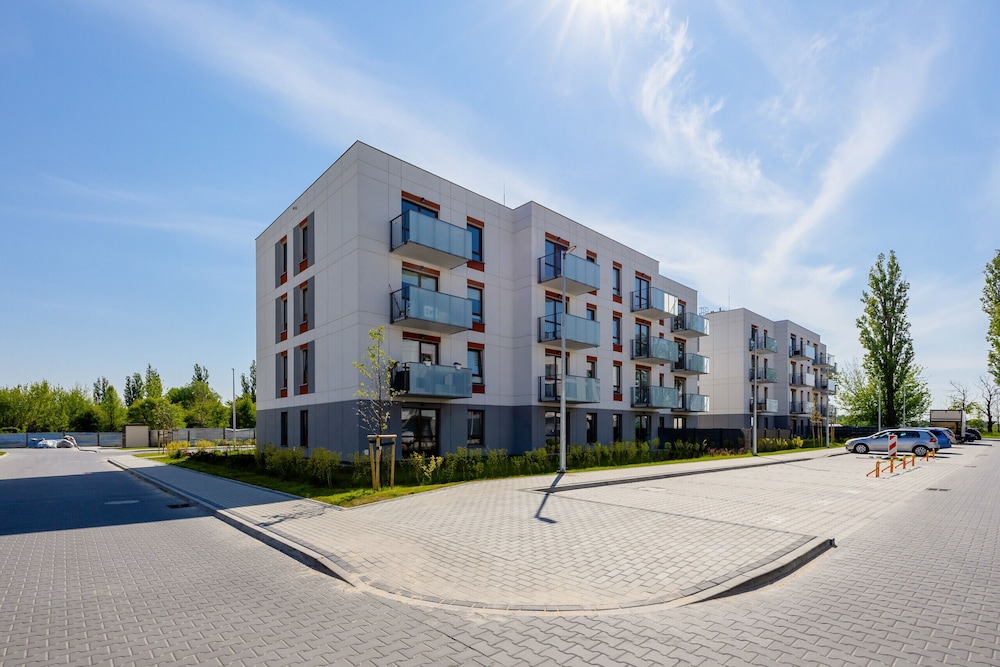 Apartment With Garden by Renters view 4