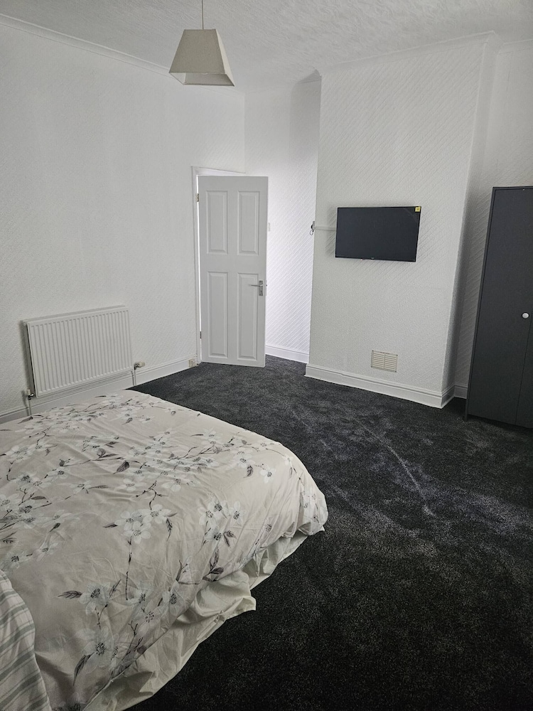 Ad7 Family Guest House