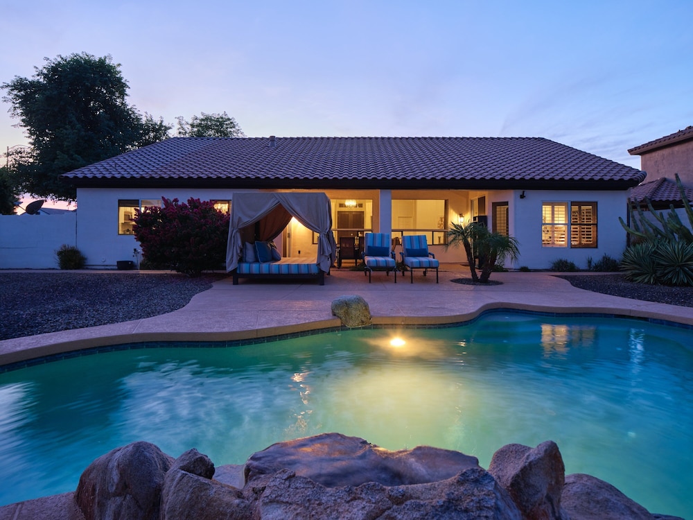 Arabian Nights - Private Pool - Hot Tub - Games!