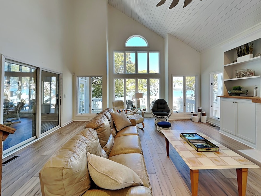 The Pack House by Topsail Realty