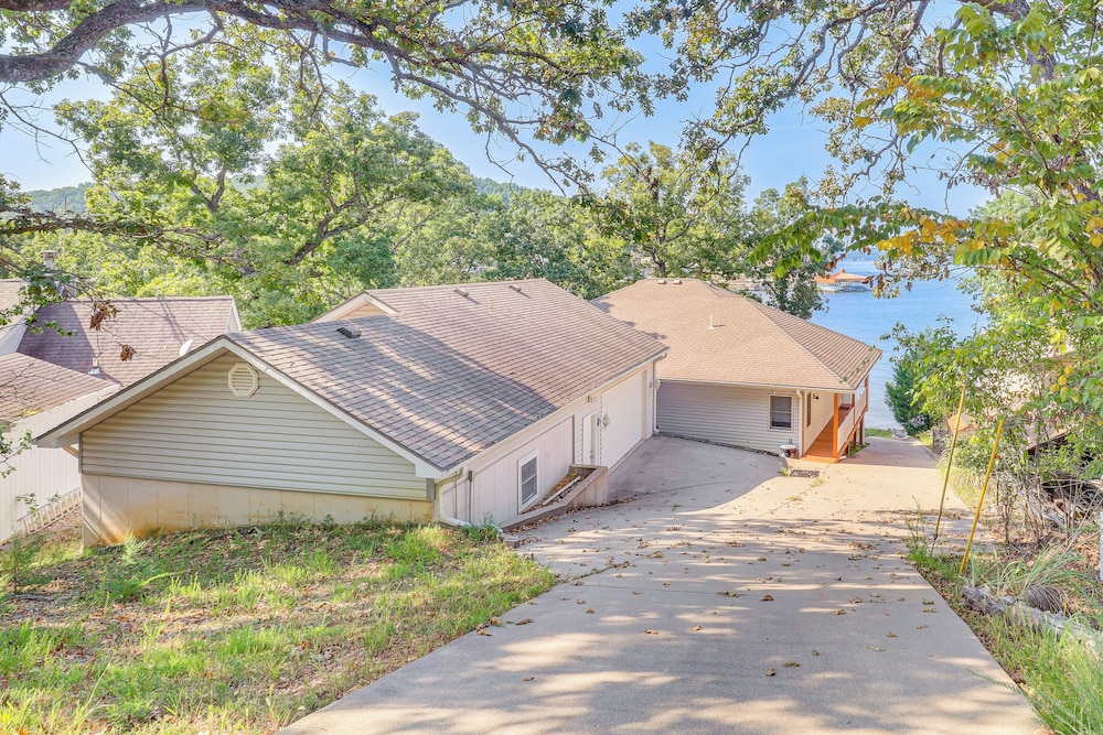 Water-view Deck! Family Home on Lake of the Ozarks