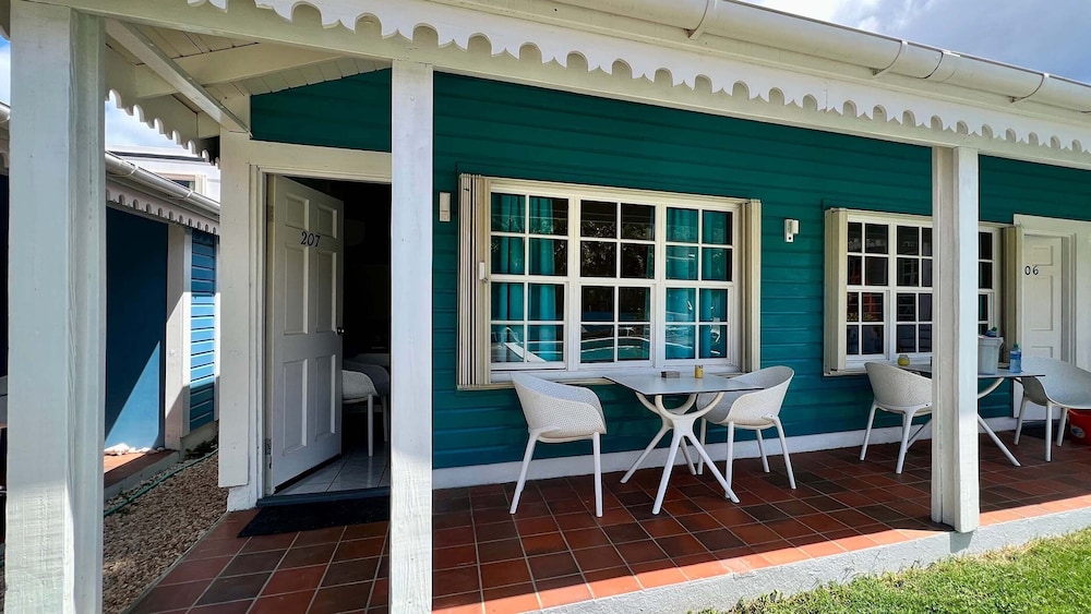 Talk of the Town - Property Image 10