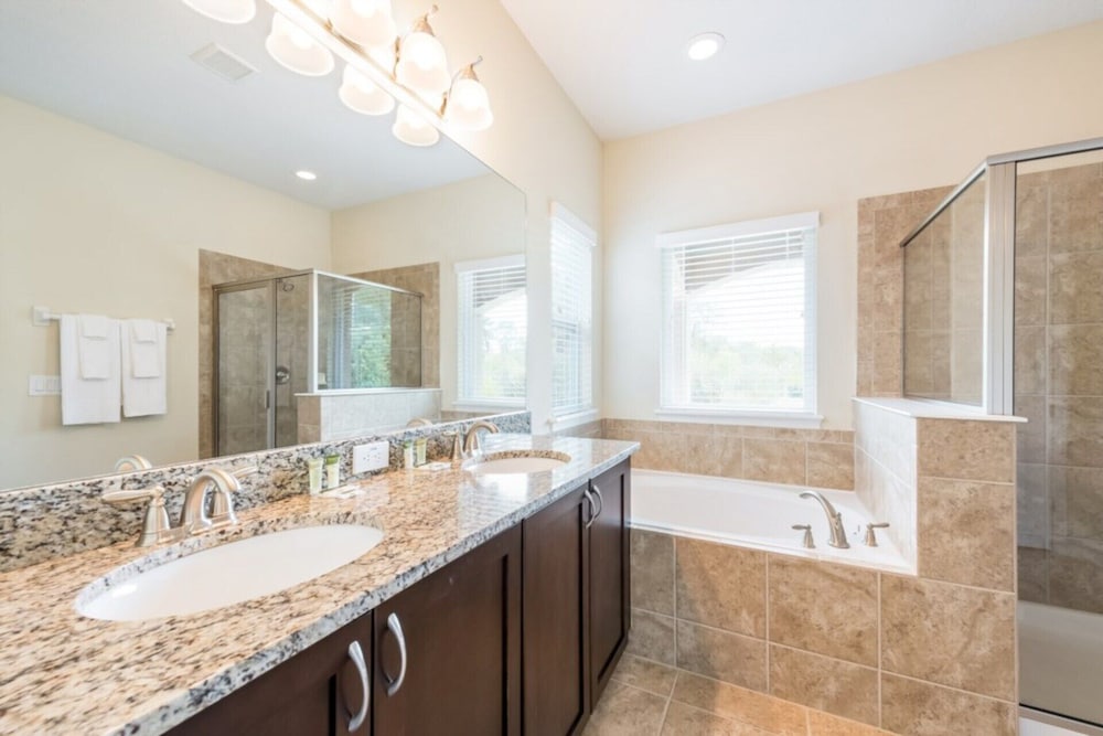 Beautiful Villa With Private Pool, Close to Disney, Orlando Villa 2950 - Image 5