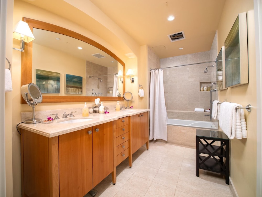 Wailea Beach Villas Penthouse Panoramic Ocean Views KBM Resorts 2 Units, 6 Bedrooms Ml-3485