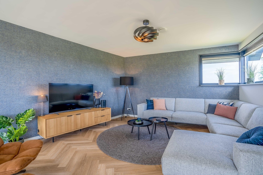 Modern, Luxurious and Sustainable Nature Villa