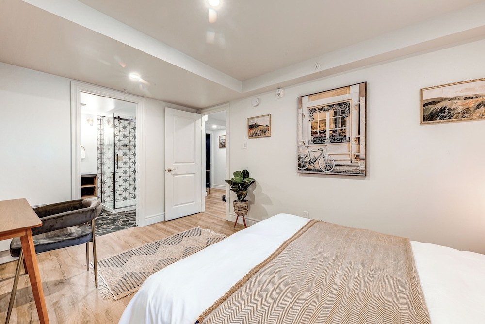 Majestic 3-Bedroom Designer Apartment