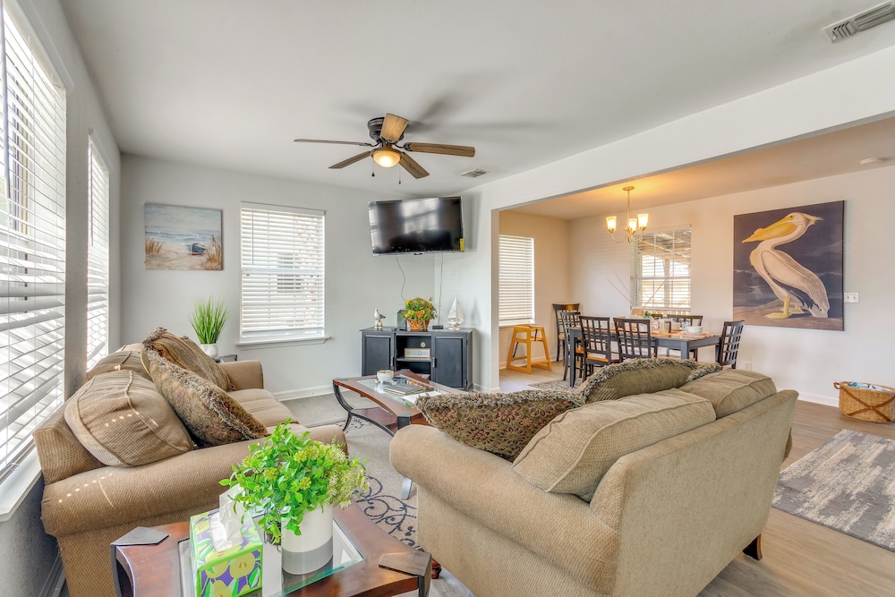 Walk to Beach: Family Getaway in Pensacola