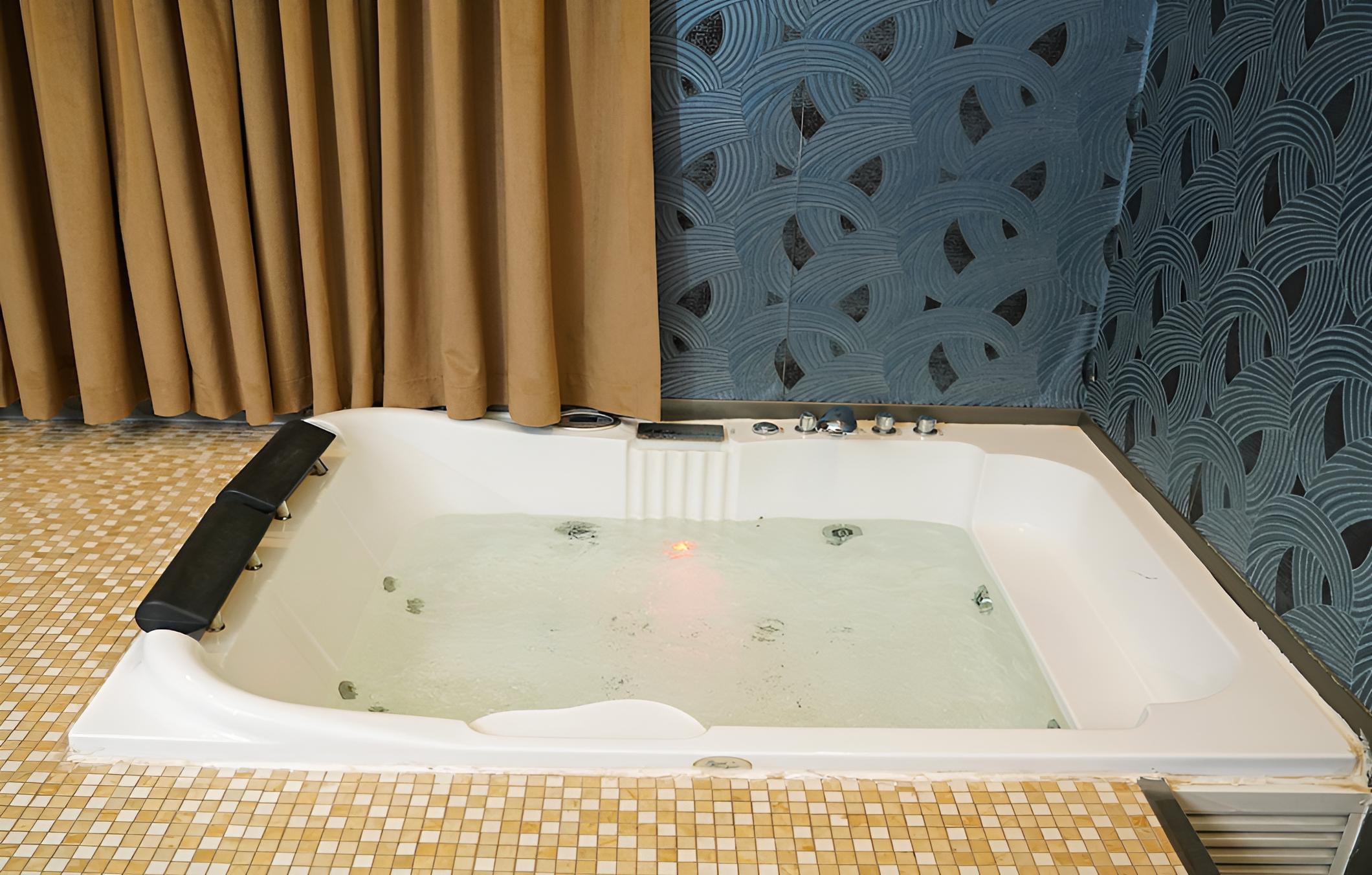CREDI HOTEL
