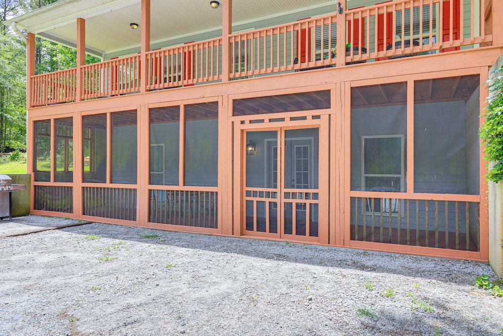 10 Mi to Chattahoochee Bend: Peaceful Apt w/ Patio