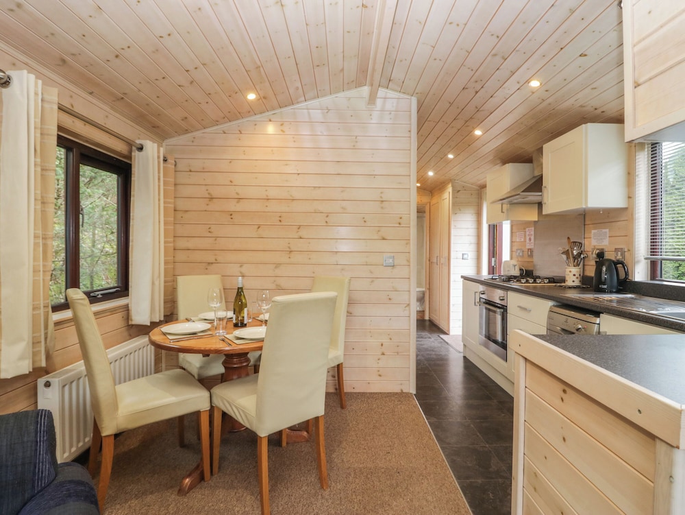 Canadian Cabin No 38