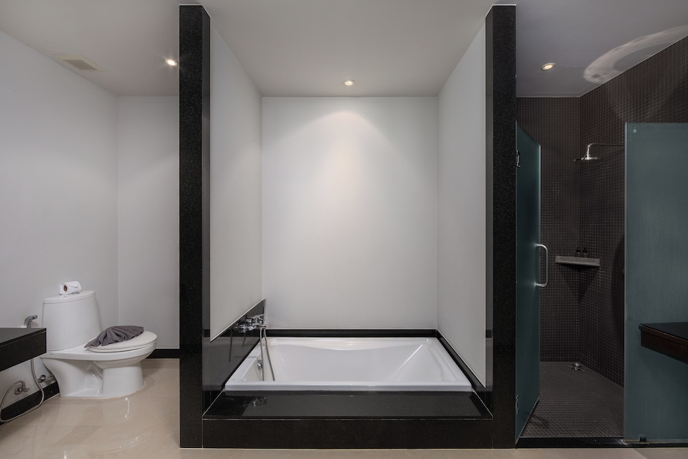 Onyx Villas by TropicLook