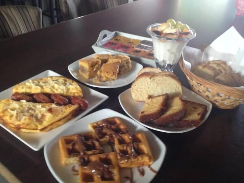 Maravellia Art Hotel - Property Image 4