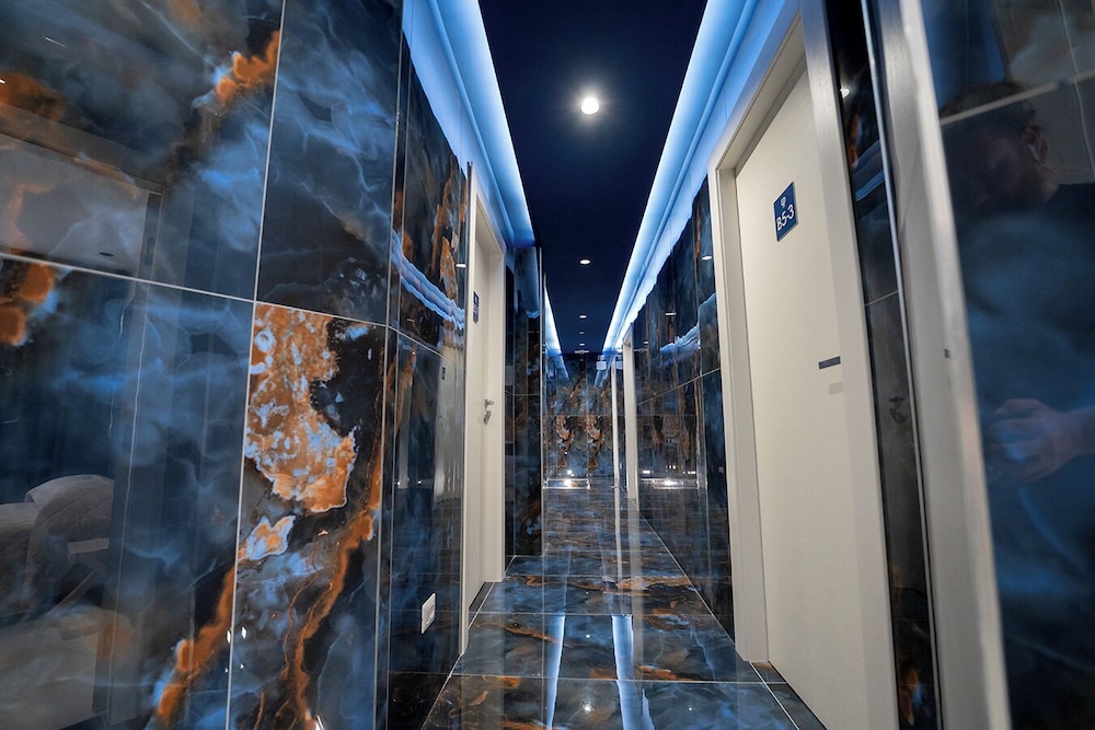 P.C. BOUTIQUE H. LIFESTYLE NAPOLI CENTRO by ClaPa Group Dislocated Hospitality