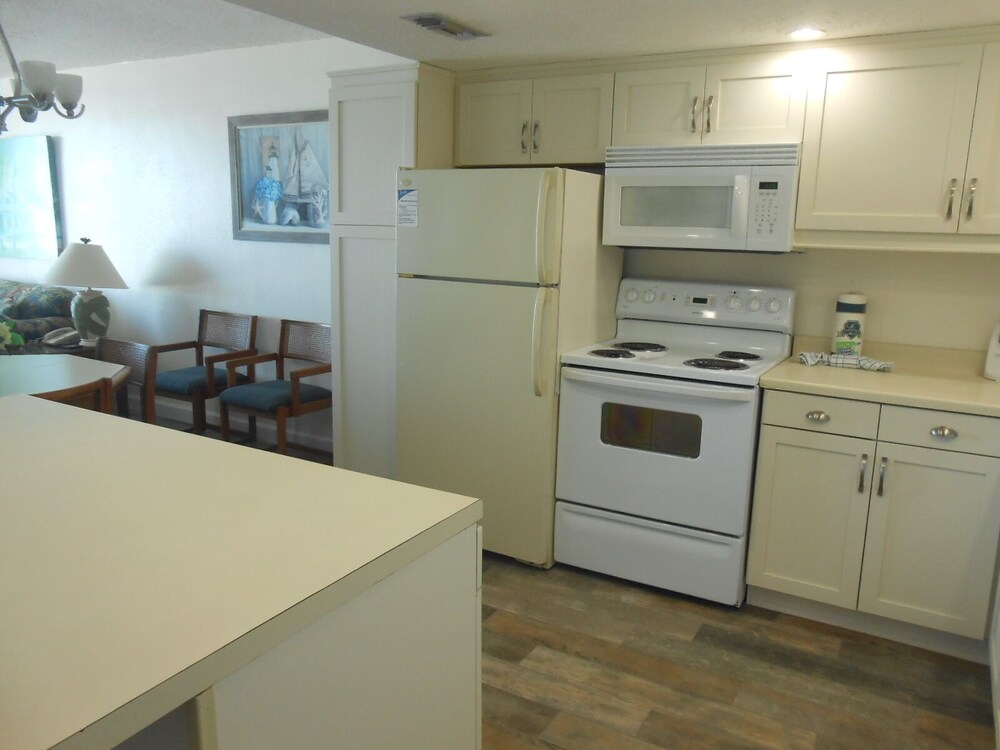 0308 Waters Edge Resort 1 Bedroom Condo by Redawning view 4