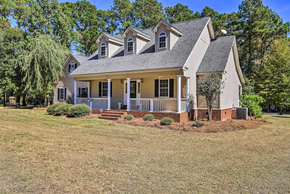 Idyllic Hawkinsville Retreat: Large Fire Pit! view 5