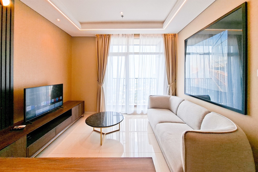Cozy Living 2Br At Ciputra International Apartment